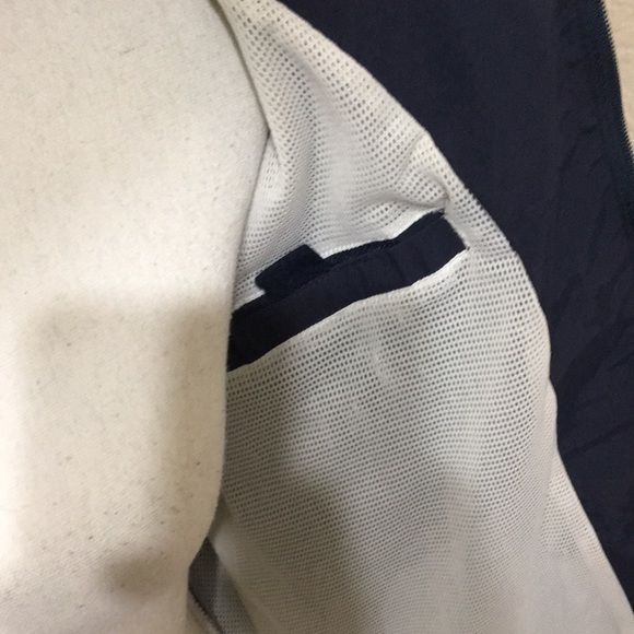 Tommy Hilfiger Blue and Red Windbreaker Jacket - Picture 6 of 7